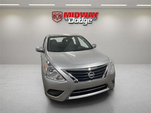 2019 Nissan Versa 1.6 SV