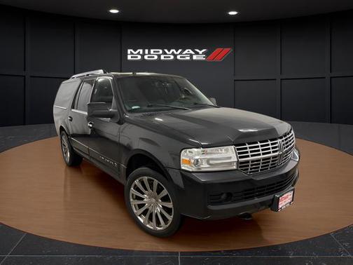 2014 Lincoln Navigator Base