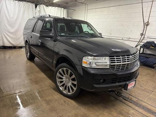 2014 Lincoln Navigator Base