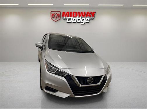 2021 Nissan Versa 1.6 SV