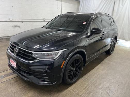 2022 Volkswagen Tiguan 2.0T SE R-Line Black 4MOTION
