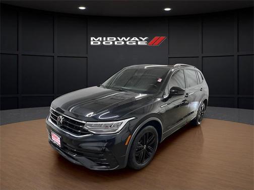 2022 Volkswagen Tiguan 2.0T SE R-Line Black 4MOTION
