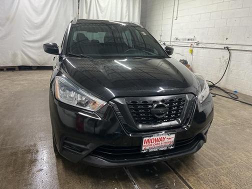 2020 Nissan Kicks SV