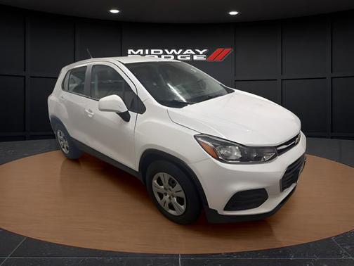 Summit White 2019 Chevrolet Trax LS
