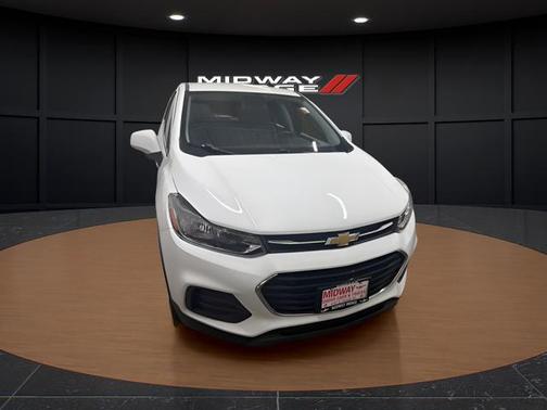 Summit White 2019 Chevrolet Trax LS