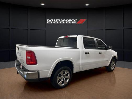 Bright White Clearcoat 2025 RAM 1500 Big Horn/Lone Star