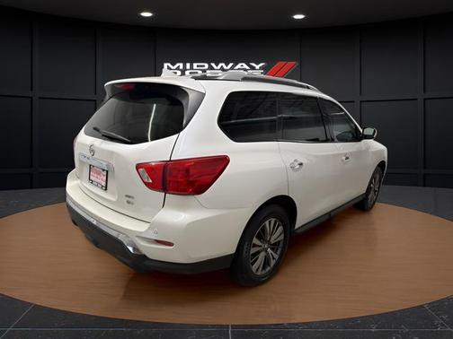 2019 Nissan Pathfinder SV