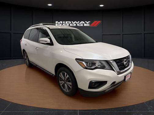 2019 Nissan Pathfinder SV
