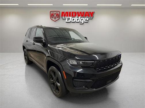 2022 Jeep Grand Cherokee Altitude