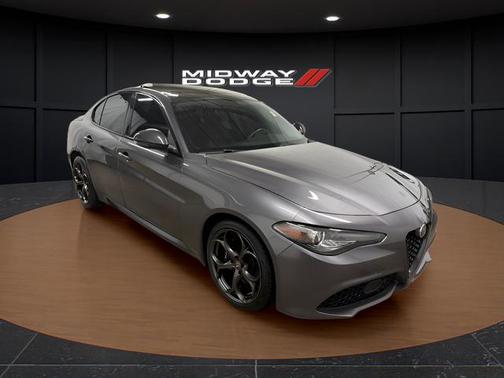 Vesuvio Gray Metallic 2018 Alfa Romeo Giulia Ti Sport