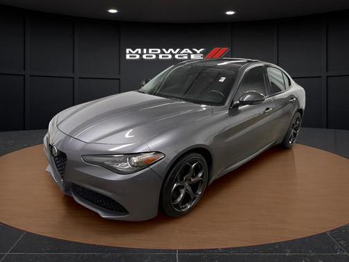 Vesuvio Gray Metallic 2018 Alfa Romeo Giulia Ti Sport
