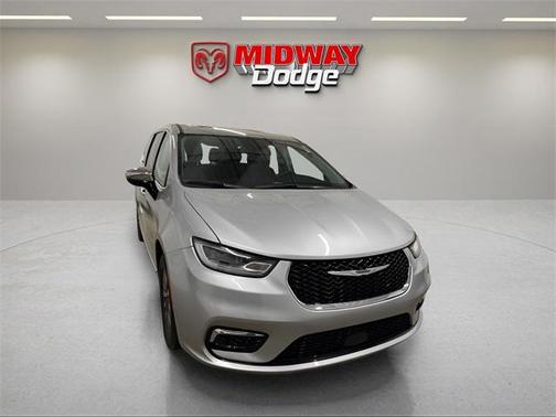 2023 Chrysler Pacifica Hybrid Limited
