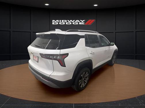 Summit White 2025 Chevrolet Equinox 1LT