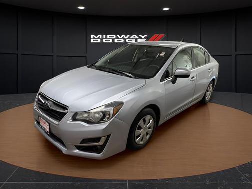 Ice Silver Metallic 2016 Subaru Impreza 2.0i