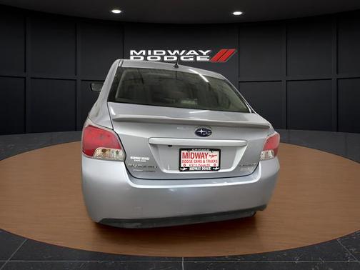 Ice Silver Metallic 2016 Subaru Impreza 2.0i