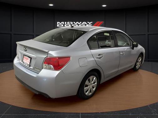 Ice Silver Metallic 2016 Subaru Impreza 2.0i