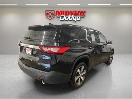 2021 Chevrolet Traverse LT Leather
