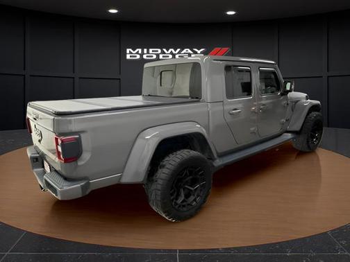 Sting-Gray Clearcoat 2022 Jeep Gladiator Overland