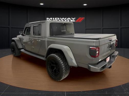 Sting-Gray Clearcoat 2022 Jeep Gladiator Overland