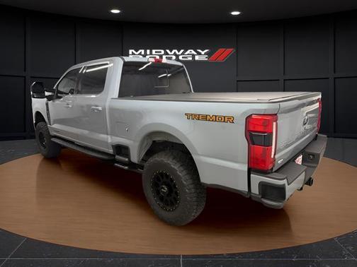 Glacier Gray Metallic Tri-Coat 2024 Ford F-250 Lariat