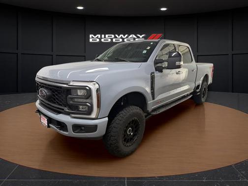 Glacier Gray Metallic Tri-Coat 2024 Ford F-250 Lariat