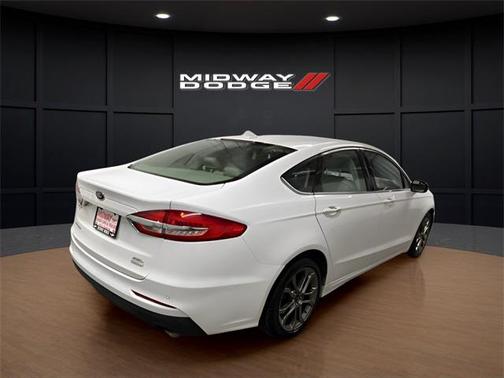 2020 Ford Fusion SEL