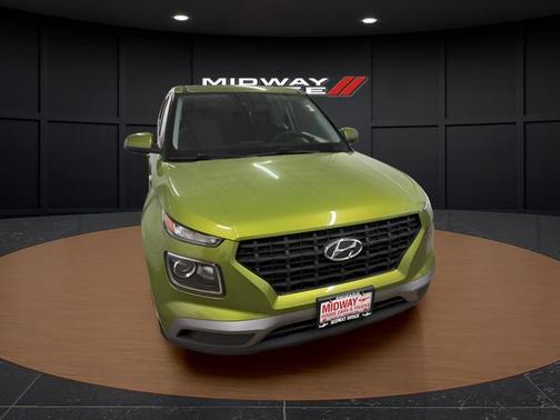 2022 Hyundai VENUE SE