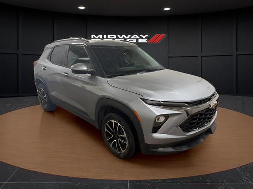 Sterling Gray Metallic 2025 Chevrolet Trailblazer LT