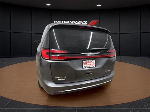 2022 Chrysler Pacifica Hybrid Touring L