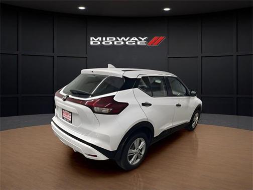 2024 Nissan Kicks S