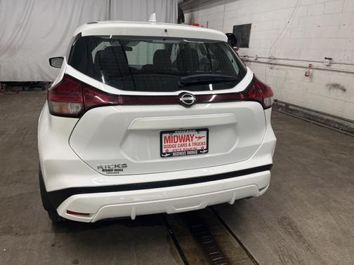 2024 Nissan Kicks S