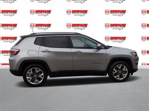 Photo 3 of 27 of 2020 Jeep Compass Limited