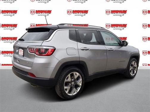 Photo 4 of 27 of 2020 Jeep Compass Limited
