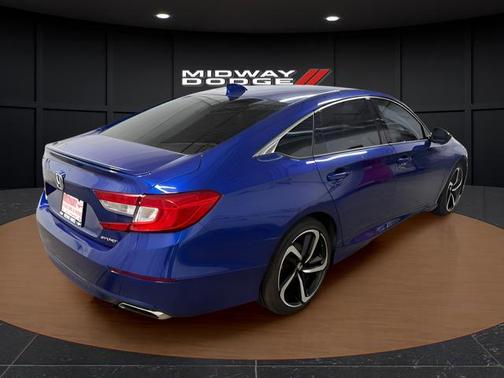 Still Night Pearl 2018 Honda Accord Sport