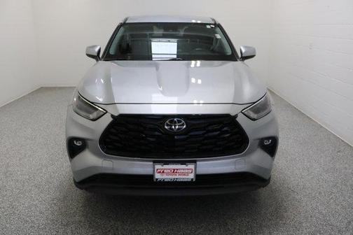 Celestial Silver Metallic 2023 Toyota Highlander LE
