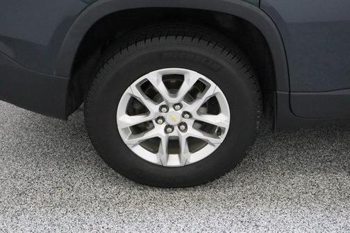 Graphite Metallic 2019 Chevrolet Traverse LT Cloth