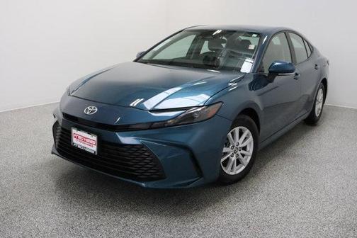 Ocean 2025 Toyota Camry LE