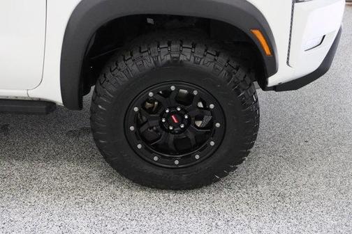 Glacier White 2023 Nissan Frontier PRO-4X