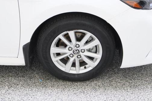 Ice 2025 Toyota Camry LE