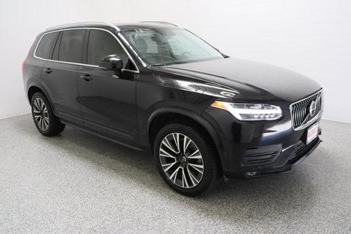 Onyx Black Metallic 2020 Volvo XC90 T6 Momentum 7 Passenger