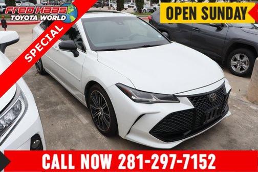 White 2022 Toyota Avalon Touring