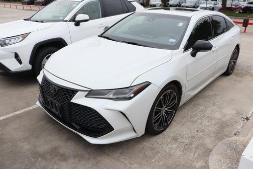 White 2022 Toyota Avalon Touring
