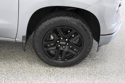 Sterling Gray Metallic 2023 Chevrolet Silverado 1500 Custom
