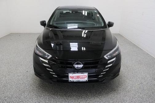 Black 2025 Nissan Versa 1.6 SV