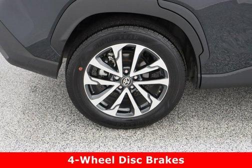 2025 Toyota Corolla Cross XLE