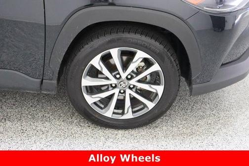 2025 Toyota Corolla Cross XLE