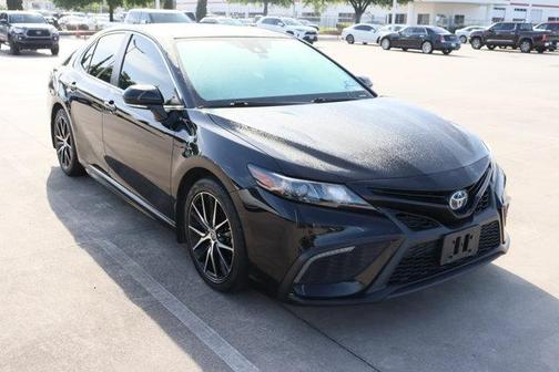 2024 Toyota Camry Hybrid SE