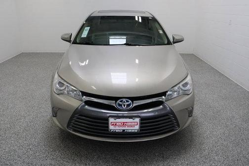 Creme Brulee Mica 2017 Toyota Camry Hybrid XLE