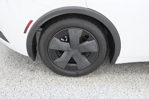 Wind Chill Pearl 2026 Toyota Prius Plug-In Hybrid SE 2.0L/ELECTRIC