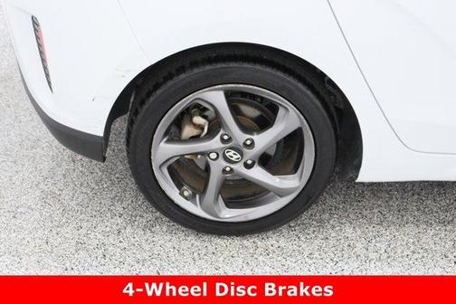 2019 Hyundai Veloster 2.0